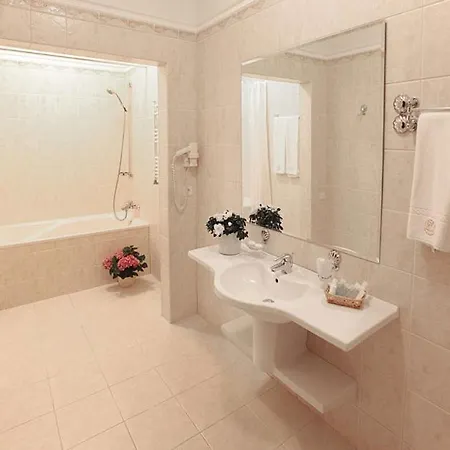 Hotel гранде петтине 4*